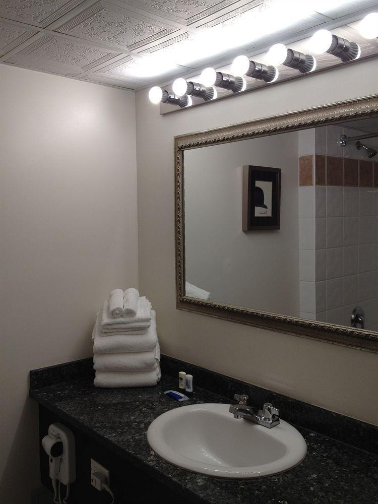 Capital City Center Hotel Вікторія Номер фото